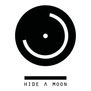 vignette hide a moon